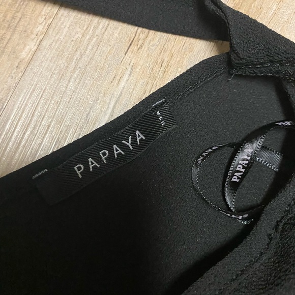 Worn once black papaya top! - Picture 2 of 2